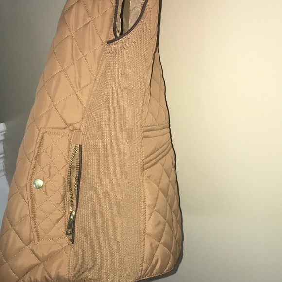 Vest - Picture 3 of 4